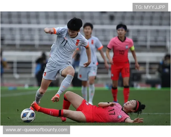 “朱钰四分钟两度遭吊射破门，中国女足门将失误成友谊赛转折点”